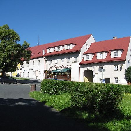Hotel Haltrava Klenci pod Cerchovem エクステリア 写真
